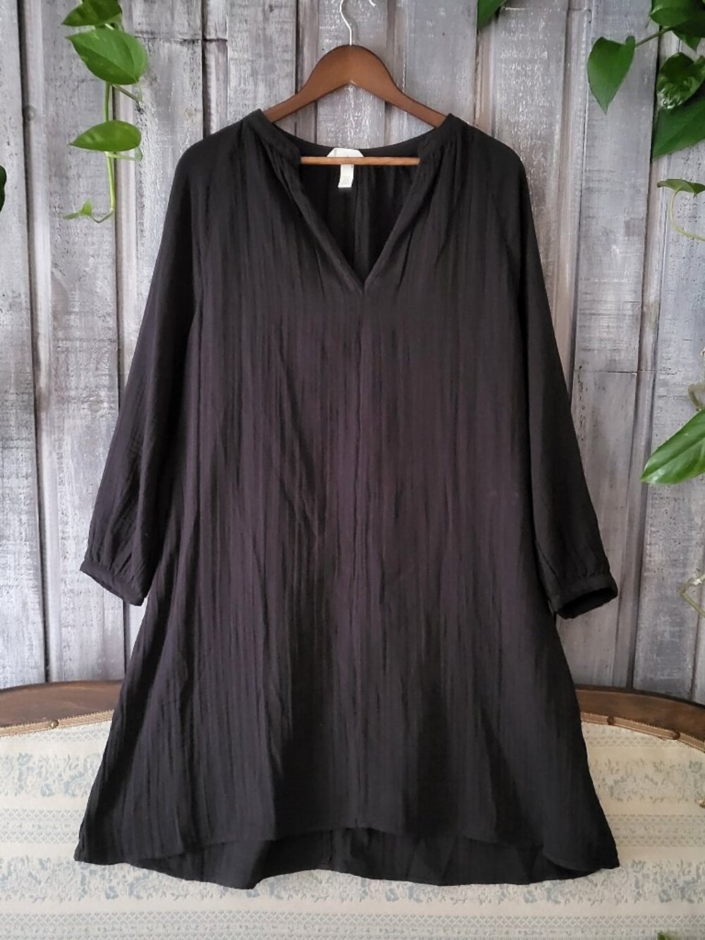 NWOT H&M 100% Cotton Black Crinkle Gauze Tunic Dress Split V-Neck Boho Medium